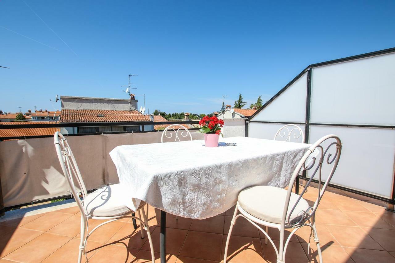Apartmani Ljubica Porec Exterior photo
