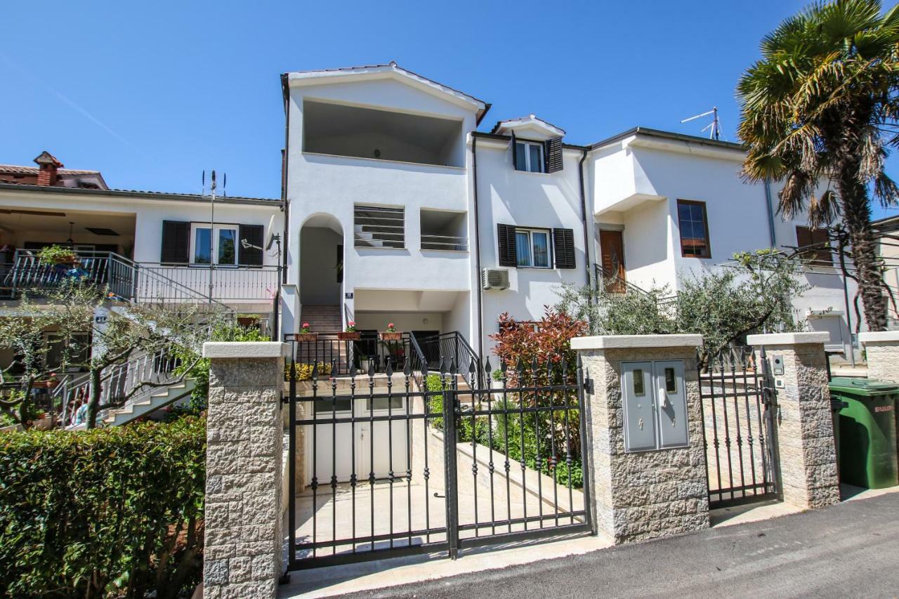 Apartmani Ljubica Porec Exterior photo